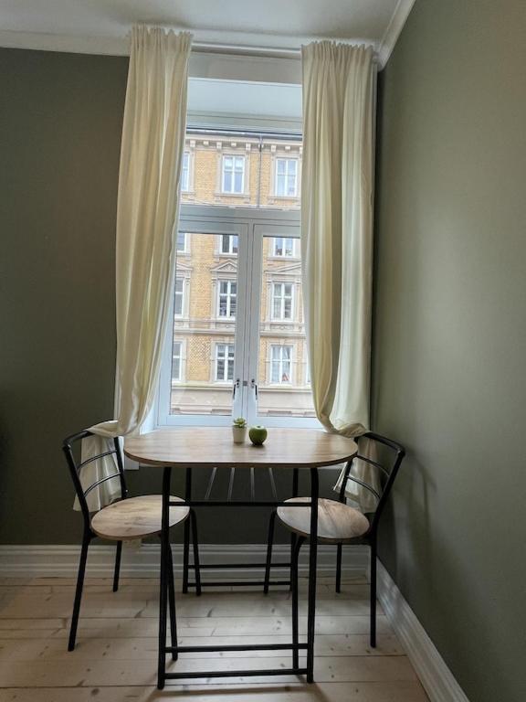 Lovely Central Apartment With Two Large Bedrooms Nearby Oslo Opera, Vis A Vis Botanical Garden Экстерьер фото